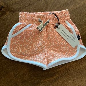 Feather 4 Arrow Daisy Short - 18 month